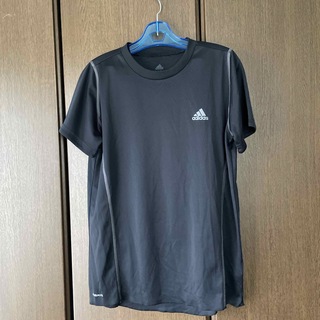 アディダス(adidas)のadidas メンズTシャツ Ｌサイズ　黒色(Tシャツ/カットソー(半袖/袖なし))