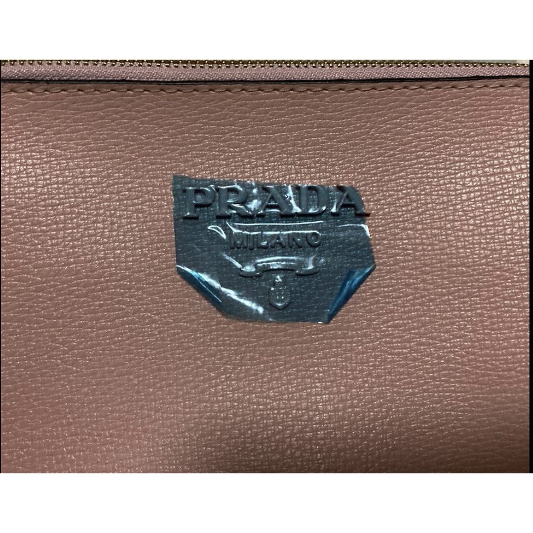PRADA(プラダ)の新品未使用　プラダ　ショルダーバッグ　ピンク レディースのバッグ(ショルダーバッグ)の商品写真