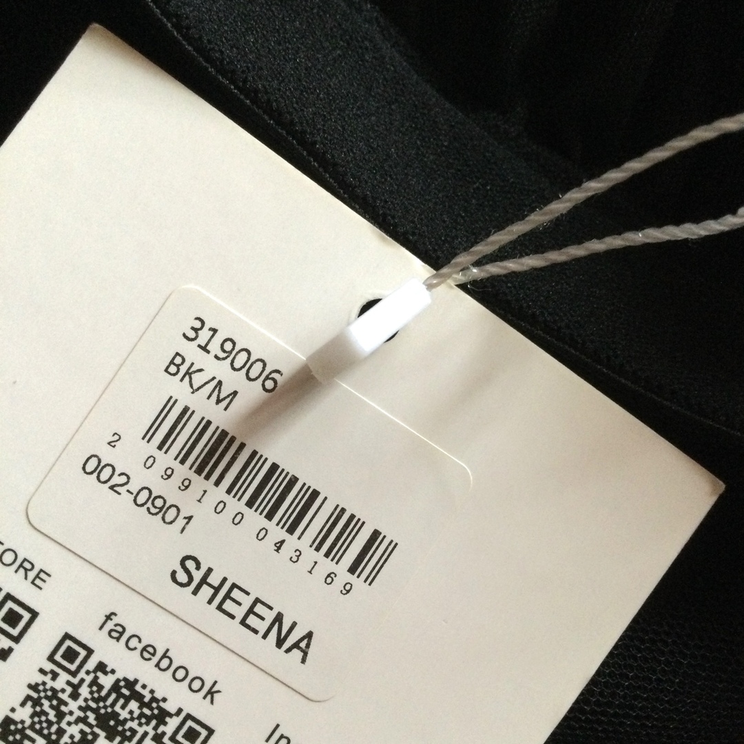 シーナ　黒　ブラック　ボリューム　チュール　ロングスカート  レディースのスカート(ロングスカート)の商品写真