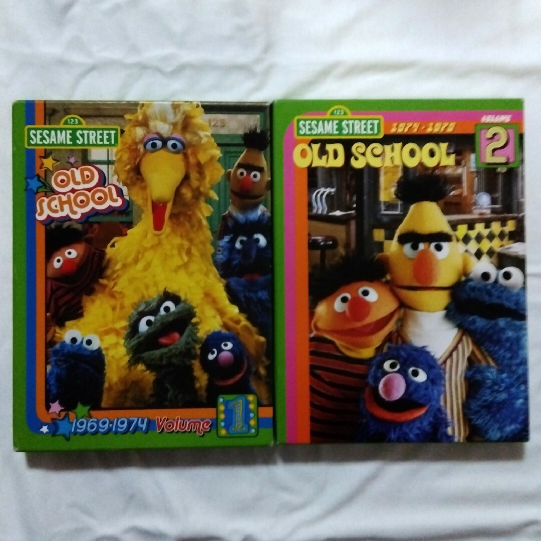 US版 SESAME STREET「OLD SCHOOL」 1・2 エンタメ/ホビーのDVD/ブルーレイ(キッズ/ファミリー)の商品写真