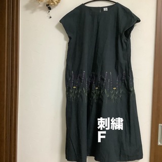 アンビデッス　刺繍ワンピース　濃紺　　F 綿100%(ひざ丈ワンピース)