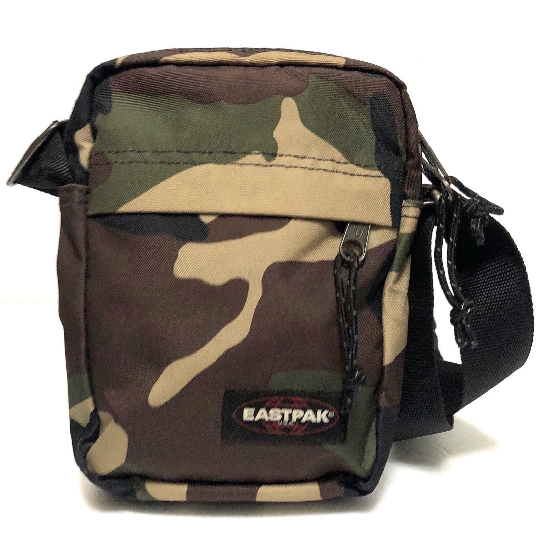 EASTPAK(イーストパック)のeastpak イーストパック 2405131 ショルダーバッグ　カモ柄 レディースのバッグ(ショルダーバッグ)の商品写真