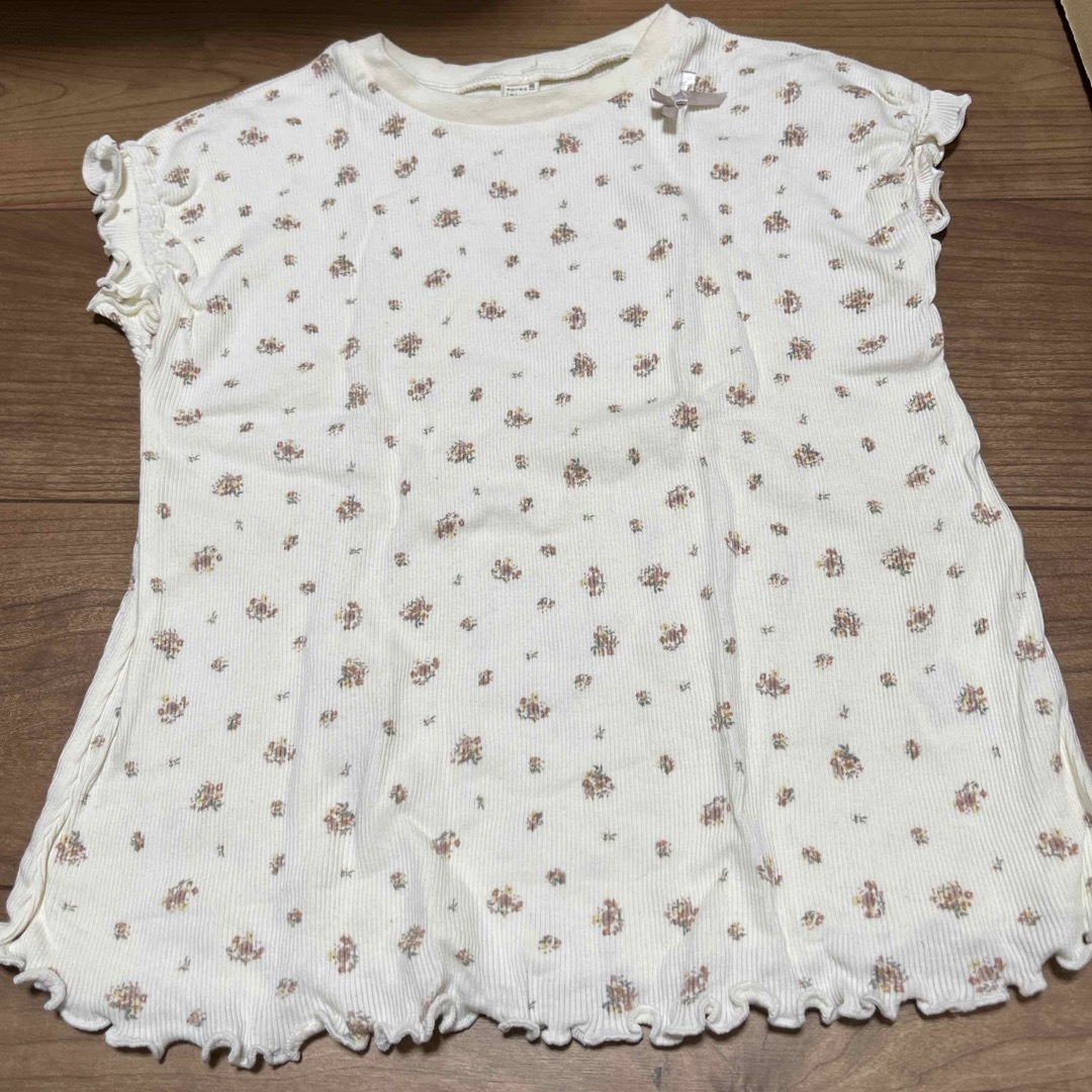 apres les cours(アプレレクール)の100サイズ　トップス キッズ/ベビー/マタニティのキッズ服女の子用(90cm~)(Tシャツ/カットソー)の商品写真