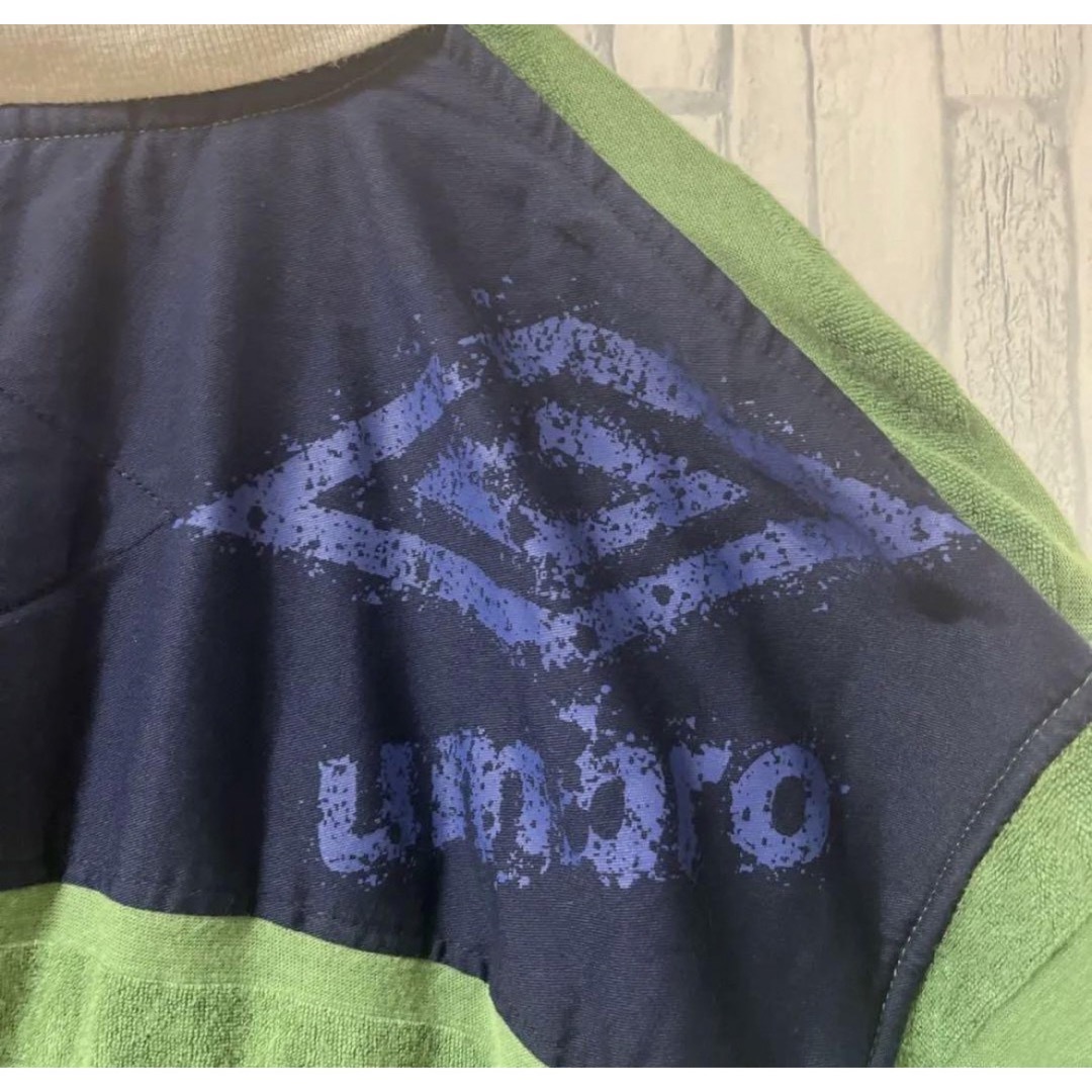 UMBRO(アンブロ)のアンブロ ポロシャツ L モスグリーン 半袖 刺繍ロゴ シンプルロゴ ボーダー メンズのトップス(ポロシャツ)の商品写真