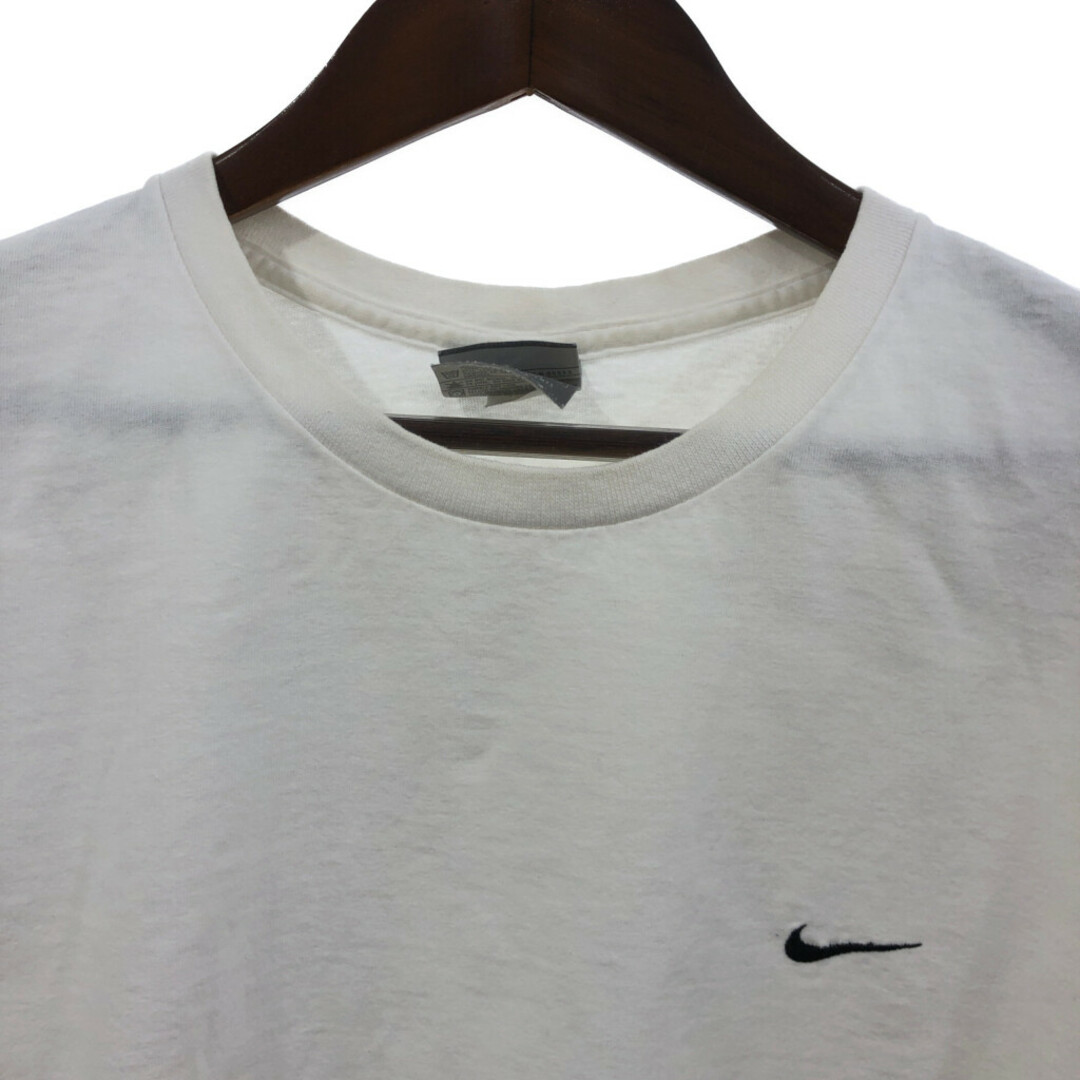 NIKE(ナイキ)の00年代 NIKE ナイキ ワンポイントロゴ 半袖Ｔシャツ スポーツ ホワイト (メンズ XL) 中古 古着 Q6416 メンズのトップス(Tシャツ/カットソー(半袖/袖なし))の商品写真