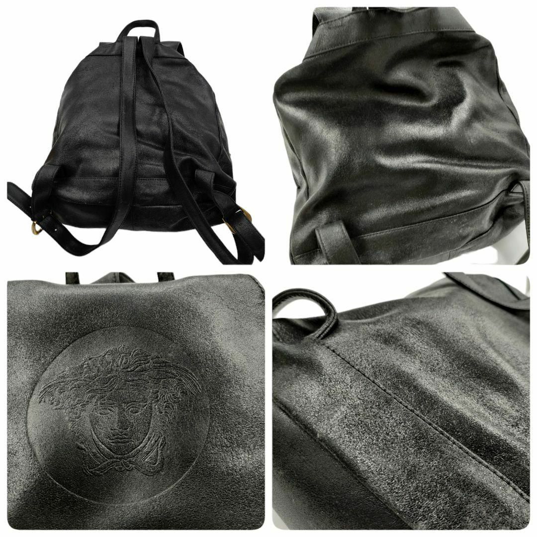 ジャンニヴェルサーチ メデューサ ロゴ リュックサック レザー ブラック 黒 レディースのバッグ(リュック/バックパック)の商品写真