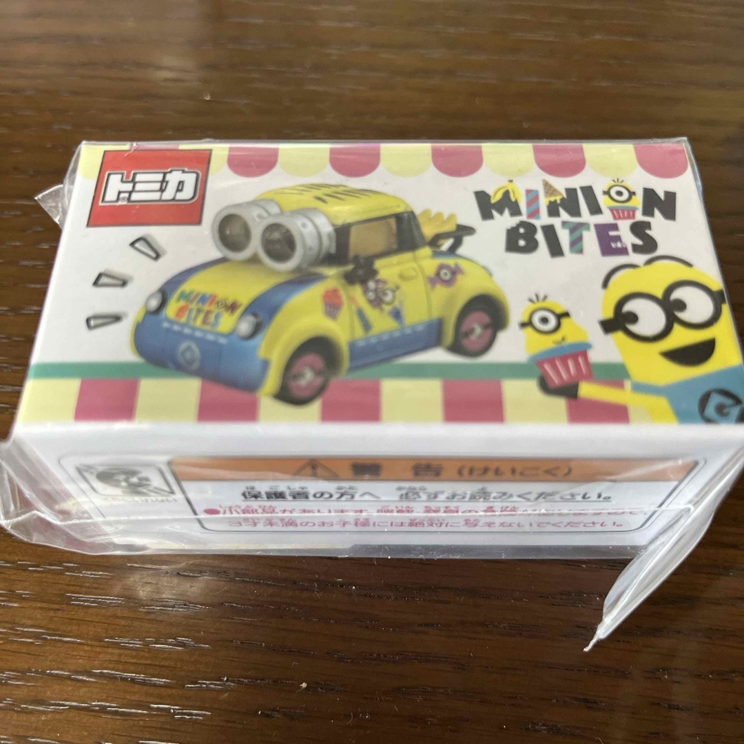 トミカシリーズ(トミカシリーズ)のUSJトミカ　MINION BITES  ミニオン エンタメ/ホビーのおもちゃ/ぬいぐるみ(ミニカー)の商品写真