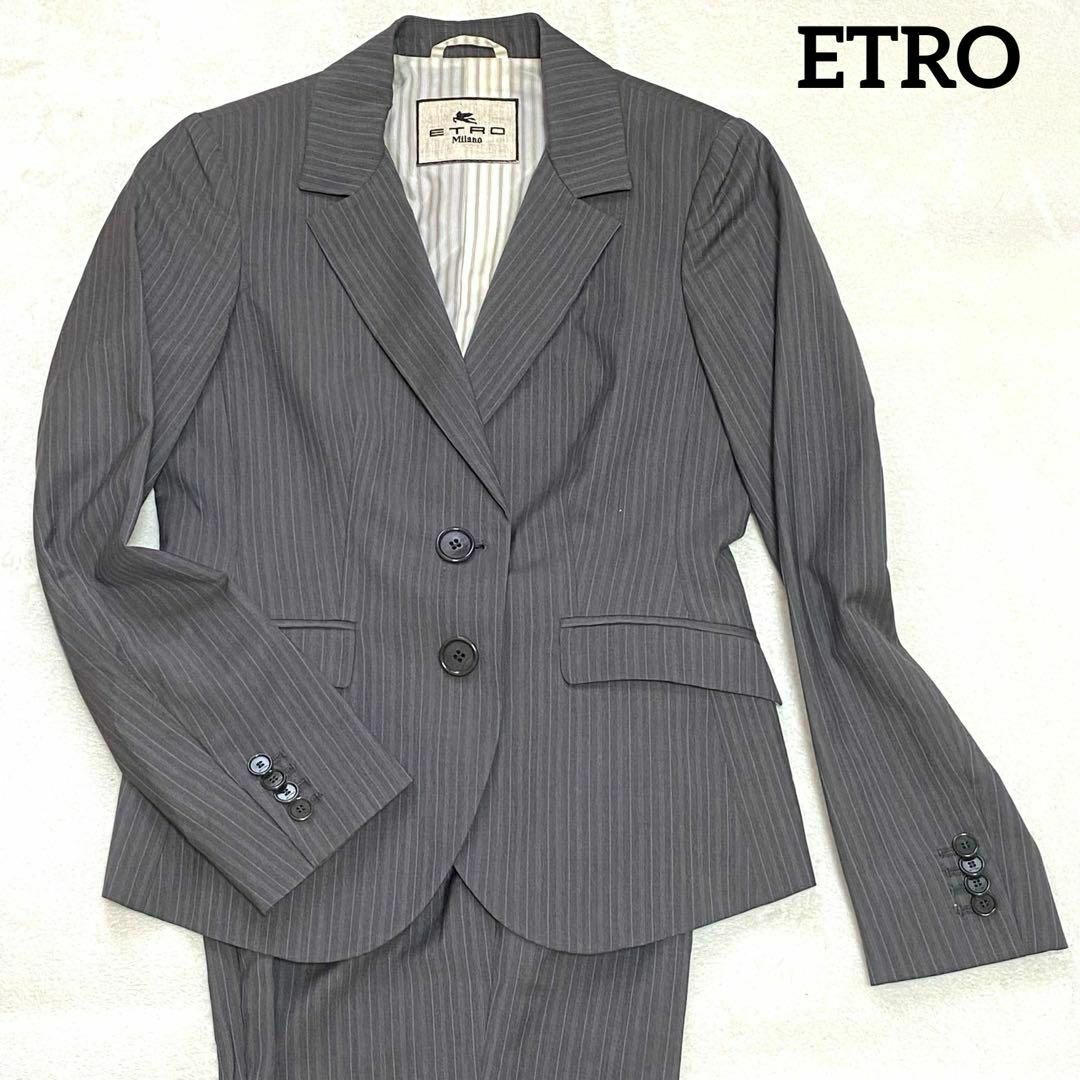 ETRO(エトロ)のエトロ　パンツスーツ　セットアップ　グレー　38（M相当） レディースのフォーマル/ドレス(スーツ)の商品写真