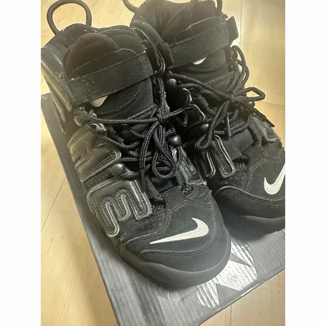 NIKE(ナイキ)のSupreme Nike Air More Uptempo 27cm メンズの靴/シューズ(スニーカー)の商品写真