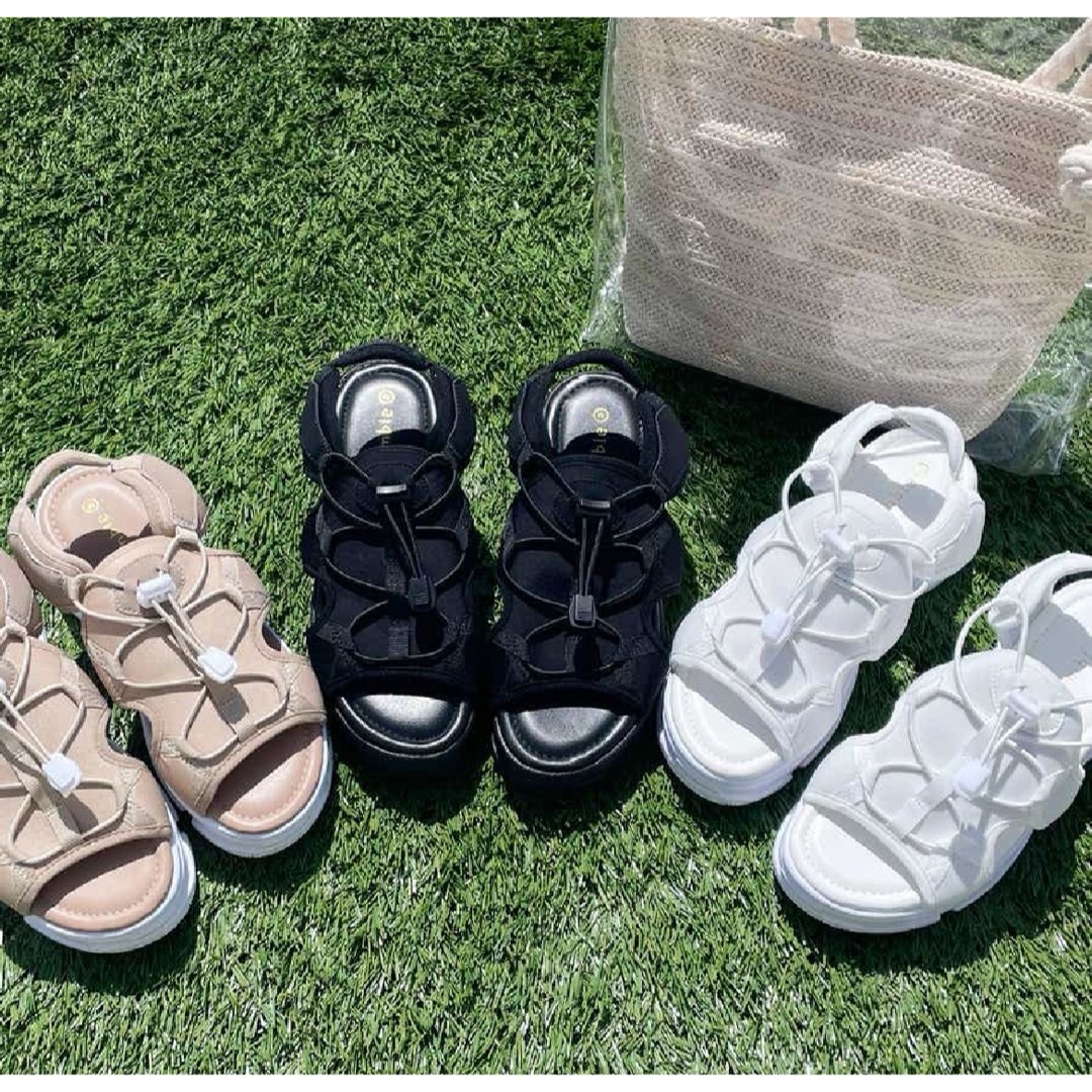 軽量　厚底　スポーツ　サンダル　ボリュームソール レディースの靴/シューズ(サンダル)の商品写真