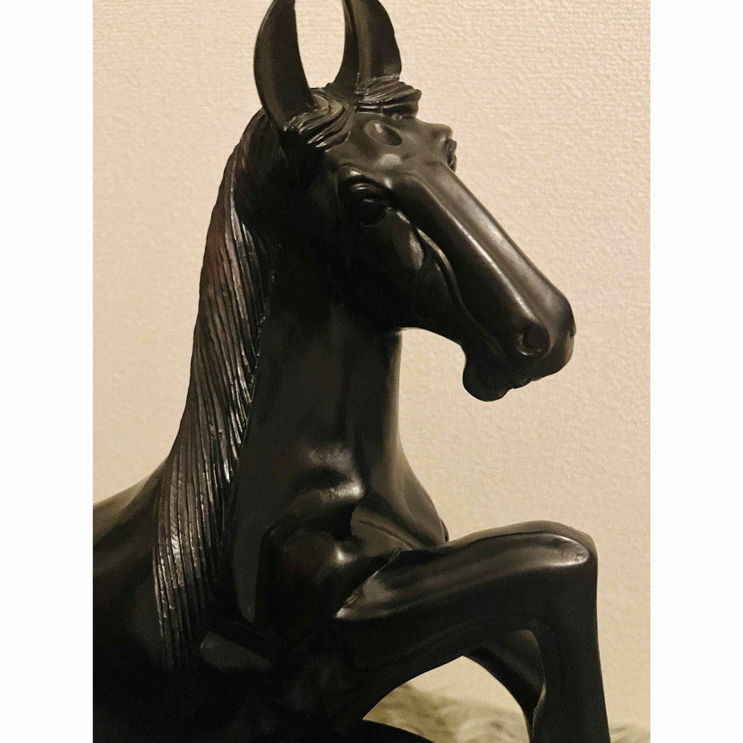 木製　馬　彫刻 エンタメ/ホビーの美術品/アンティーク(彫刻/オブジェ)の商品写真