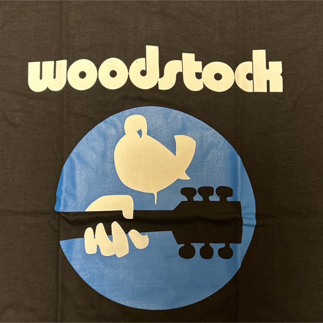 送料込み●未使用 WOOD STOCK ウッドストックフェスティバルTシャツM メンズのトップス(Tシャツ/カットソー(半袖/袖なし))の商品写真