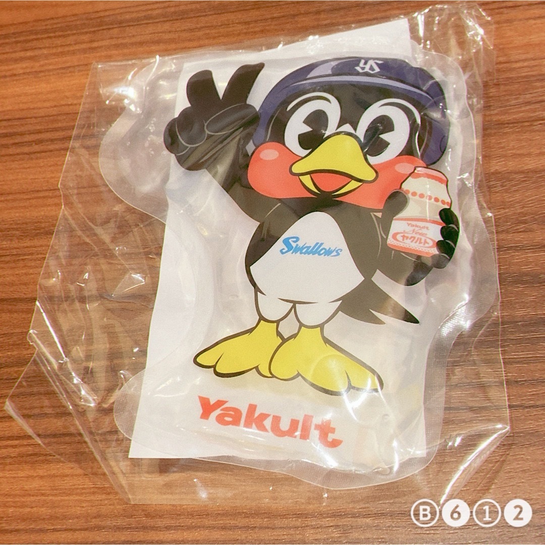 Yakult(ヤクルト)のヤクルト ヤクルトスワローズ つば九郎 オリジナル保冷剤 ※再出品 エンタメ/ホビーのおもちゃ/ぬいぐるみ(キャラクターグッズ)の商品写真