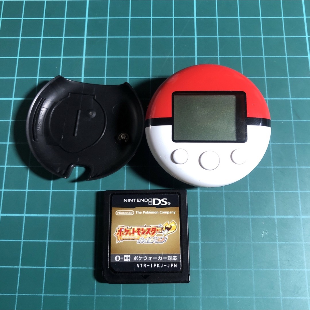 ニンテンドーDS(ニンテンドーDS)のポケットモンスターハートゴールド エンタメ/ホビーのゲームソフト/ゲーム機本体(携帯用ゲームソフト)の商品写真