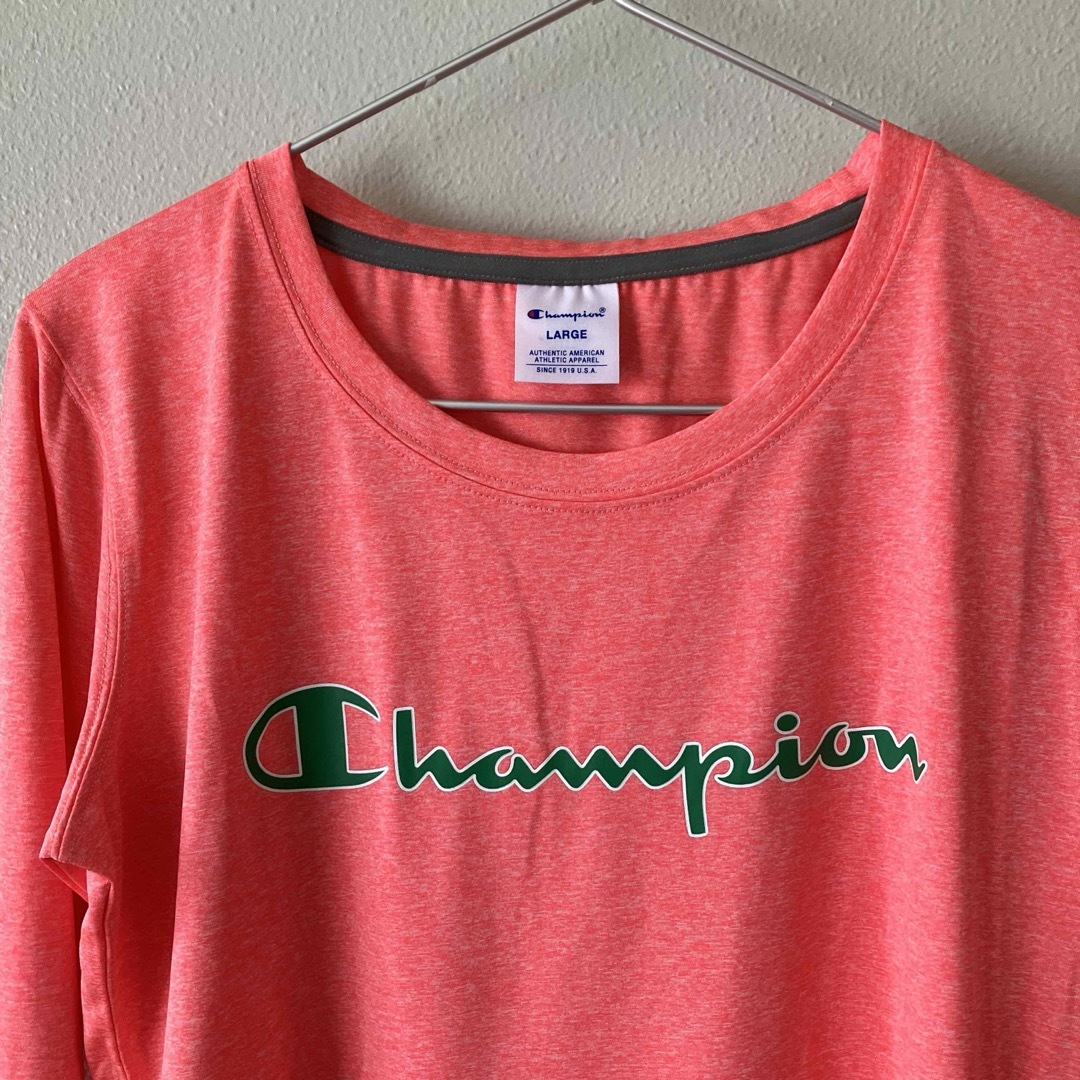 Champion(チャンピオン)のchampion チャンピオン 吸水速乾 長袖Ｔシャツ（L） スポーツ/アウトドアのトレーニング/エクササイズ(ウォーキング)の商品写真