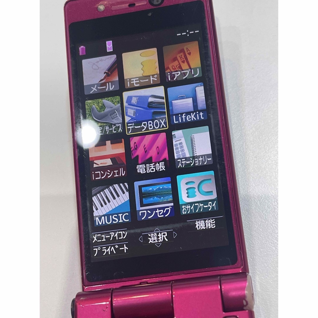 NTTdocomo(エヌティティドコモ)の⭐️ ガラケー Panasonic(パナソニック)P-01B docomo スマホ/家電/カメラのスマートフォン/携帯電話(携帯電話本体)の商品写真