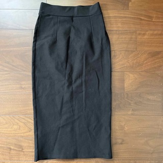 黒スカート(ひざ丈スカート)