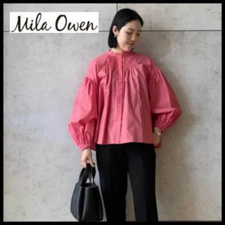 ミラオーウェン(Mila Owen)の【極美品】ミラオーウェン ピンタックスタンドカラー袖ボリュームブラウス ピンク(シャツ/ブラウス(長袖/七分))