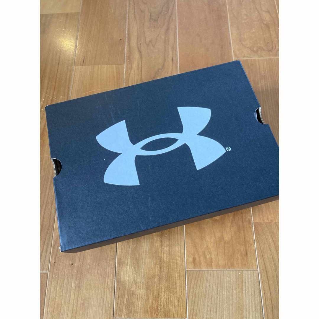 UNDER ARMOUR(アンダーアーマー)のランニングシューズ　アンダーアーマー キッズ/ベビー/マタニティのキッズ靴/シューズ(15cm~)(スニーカー)の商品写真