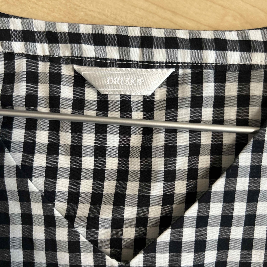 DRESKIP(ドレスキップ)のギンガムチェック　シャツ レディースのトップス(シャツ/ブラウス(半袖/袖なし))の商品写真