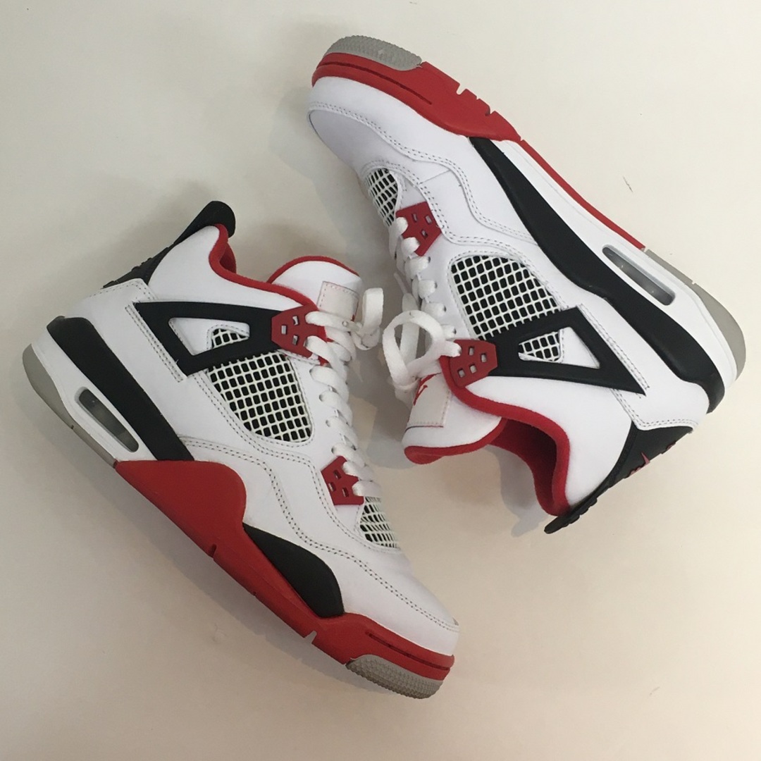 NIKE(ナイキ)のNIKE AIR JORDAN 4 RETRO GS FIRE RED【7395-004】 レディースの靴/シューズ(スニーカー)の商品写真