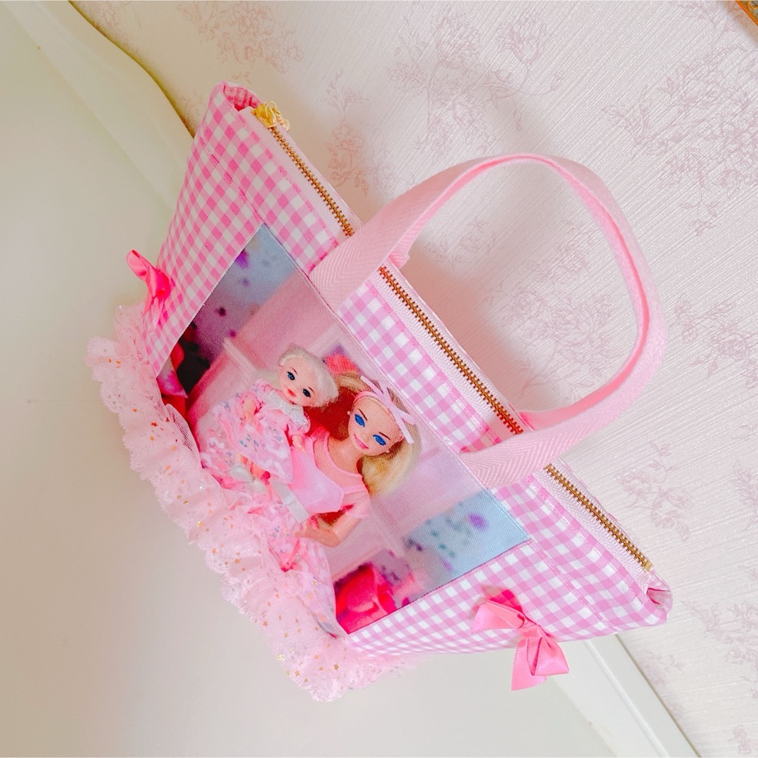 Barbie バービー　ランチ　バッグ　ファスナー　トート　ポーチ　マザーズ レディースのバッグ(トートバッグ)の商品写真