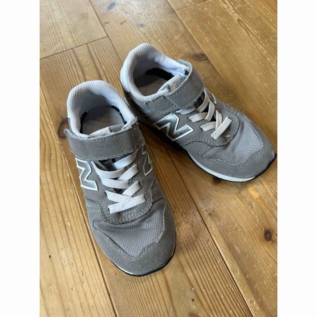 New Balance(ニューバランス)のnew balance 373 スニーカー キッズ/ベビー/マタニティのキッズ靴/シューズ(15cm~)(スニーカー)の商品写真