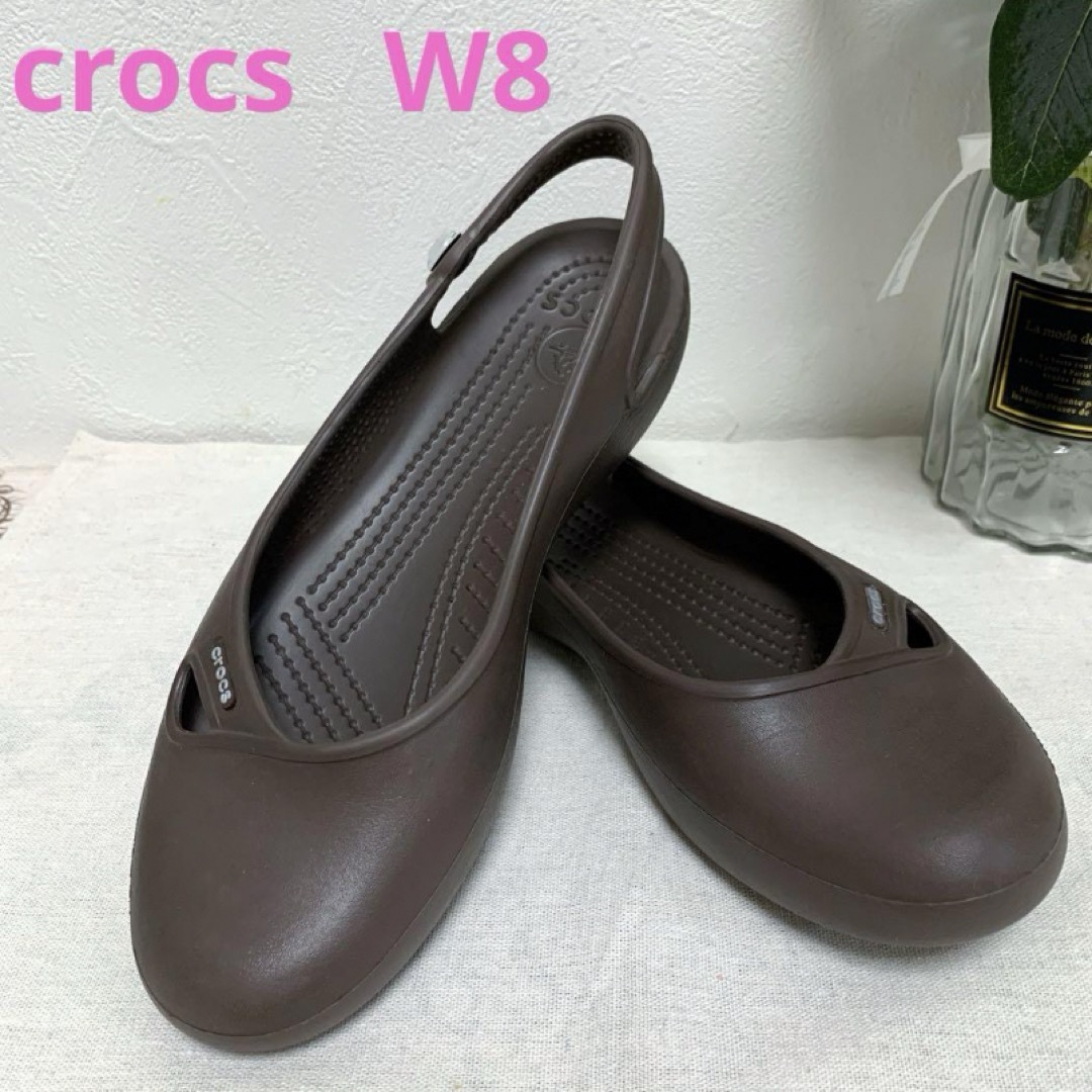 crocs(クロックス)のクロックス crocs◆ オリビア  ジビッツ付き　フラットシューズ　ウィメンズ レディースの靴/シューズ(サンダル)の商品写真