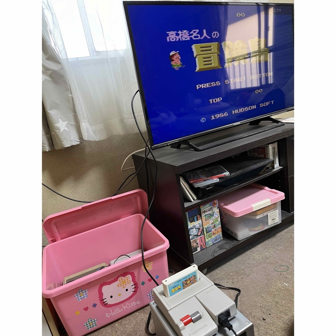 ファミリーコンピュータ(ファミリーコンピュータ)のFCファミコンソフト  高橋名人の冒険島1.2セット説明書付き エンタメ/ホビーのゲームソフト/ゲーム機本体(家庭用ゲームソフト)の商品写真