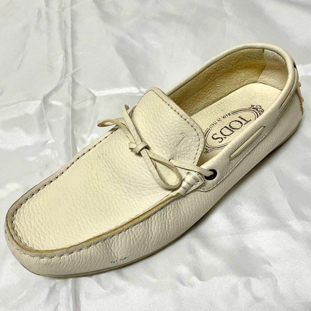 TOD'S(トッズ)の高級 TOD'S レザーデッキシューズ 24.5㎝ アイボリー 伊製 美品 メンズの靴/シューズ(デッキシューズ)の商品写真