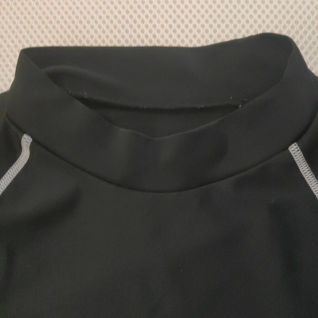 黒のラッシュガードM メンズの水着/浴衣(その他)の商品写真