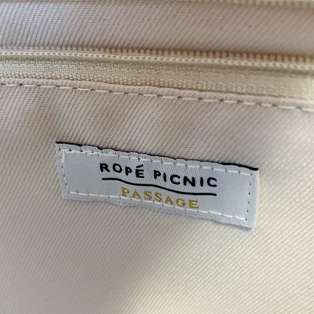 ROPE' PICNIC PASSAGE(ロペピクニックパサージュ)のロペピクニック パサージュ　トートバッグ　3層　軽量ダブルリボンA4 キナリ レディースのバッグ(トートバッグ)の商品写真