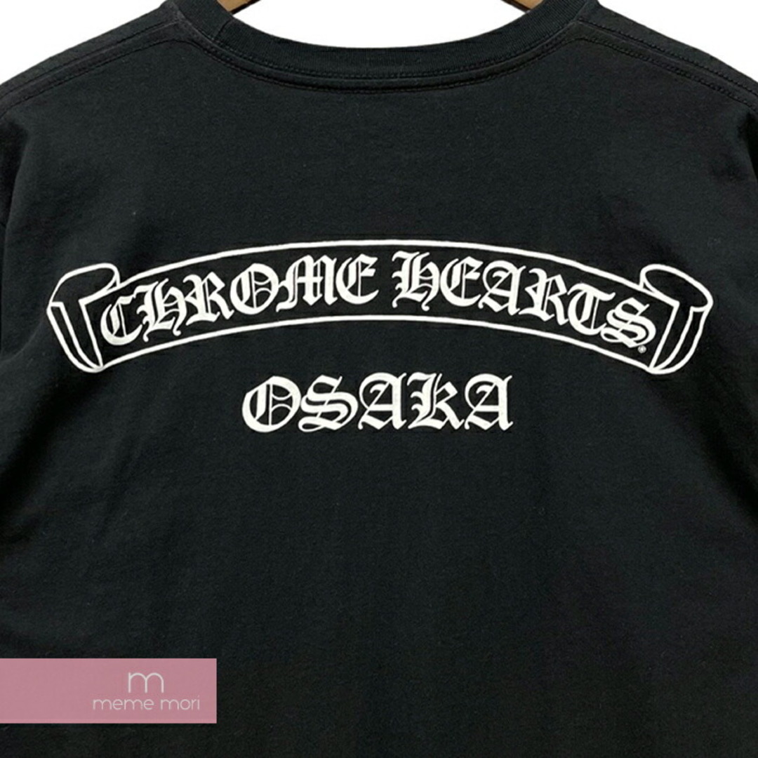 Chrome Hearts(クロムハーツ)のCHROME HEARTS Osaka Scroll Label Logo Tee クロムハーツ オオサカスクロールラベルロゴTシャツ 半袖カットソー ポケT 大阪限定 バックロゴ ブラック サイズM 【240512】【新古品】【me04】 メンズのトップス(Tシャツ/カットソー(半袖/袖なし))の商品写真