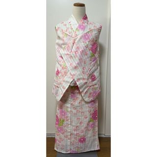 定価30000円呉服屋購入】 浴衣　ゆかた　品が良い白地×芍薬　綿100 洗濯可(浴衣)