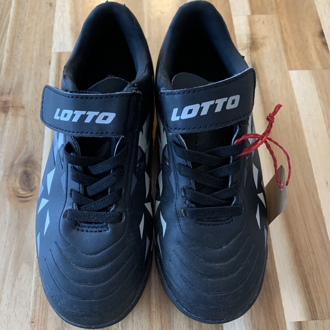 lotto(ロット)のサッカー　スパイク　19.0 キッズ/ベビー/マタニティのキッズ靴/シューズ(15cm~)(スニーカー)の商品写真