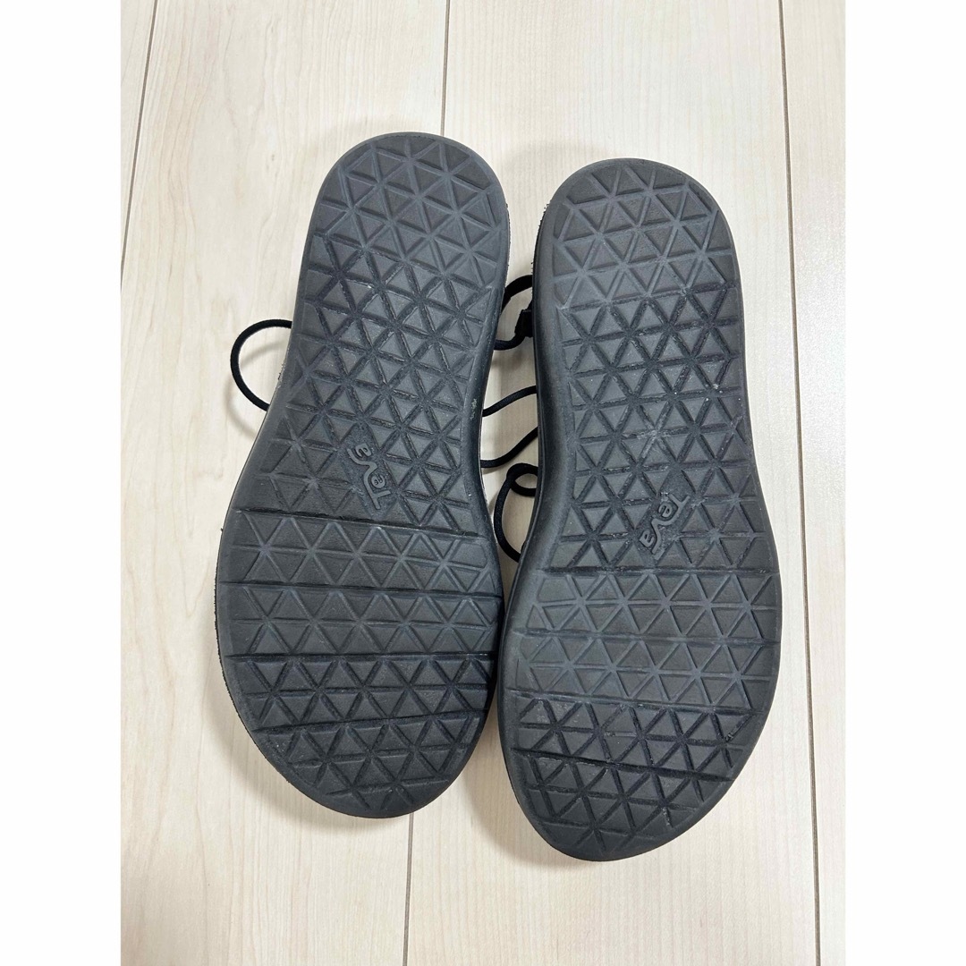 Teva(テバ)のテバ　ボヤ　インフィニティ　24.0cm  ブラック レディースの靴/シューズ(サンダル)の商品写真