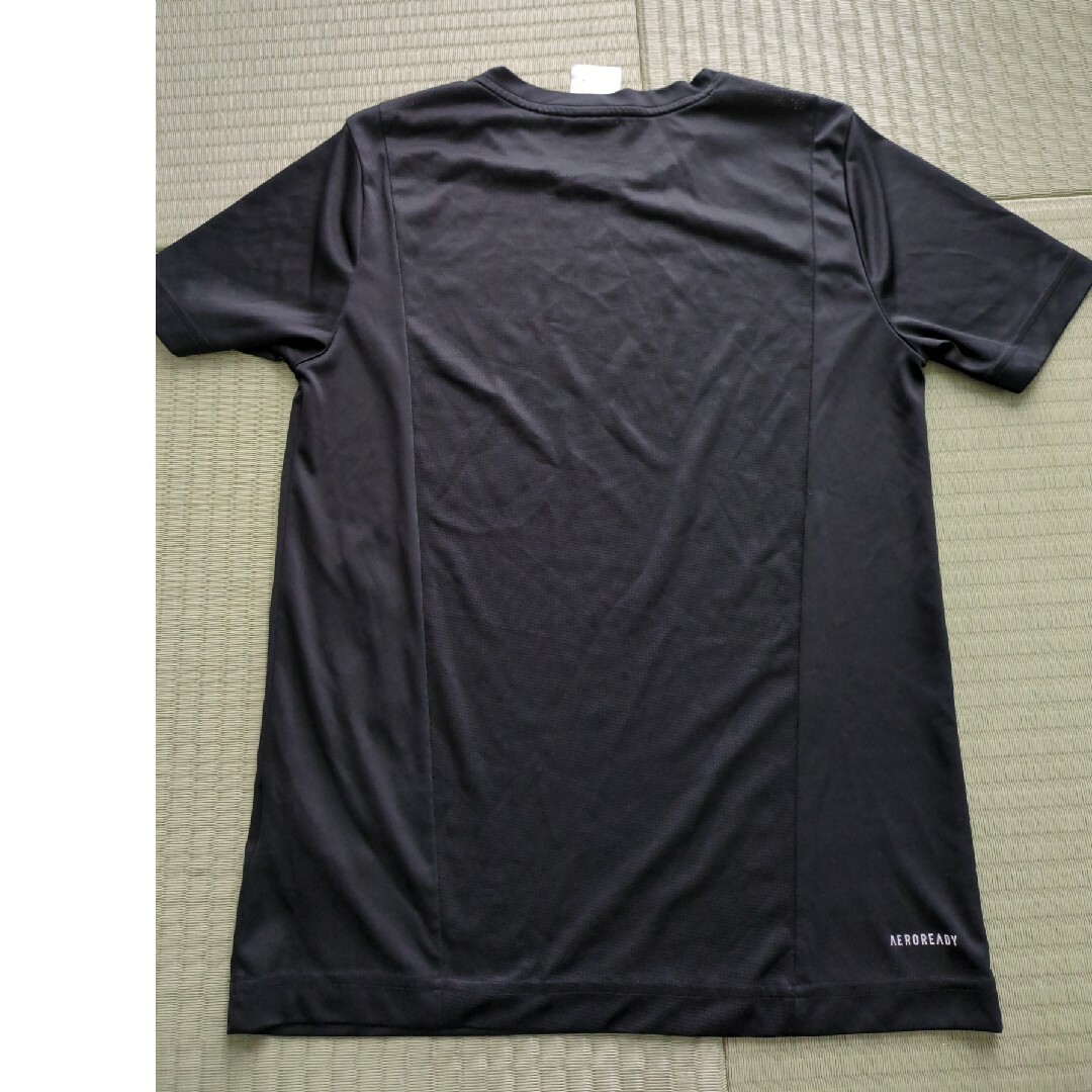 adidas(アディダス)のアディダス　Tシャツ　160 キッズ/ベビー/マタニティのキッズ服男の子用(90cm~)(Tシャツ/カットソー)の商品写真