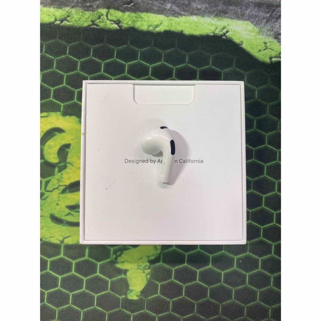 Apple(アップル)のApple AirPods  第３世代　左耳　左側　左 スマホ/家電/カメラのオーディオ機器(ヘッドフォン/イヤフォン)の商品写真