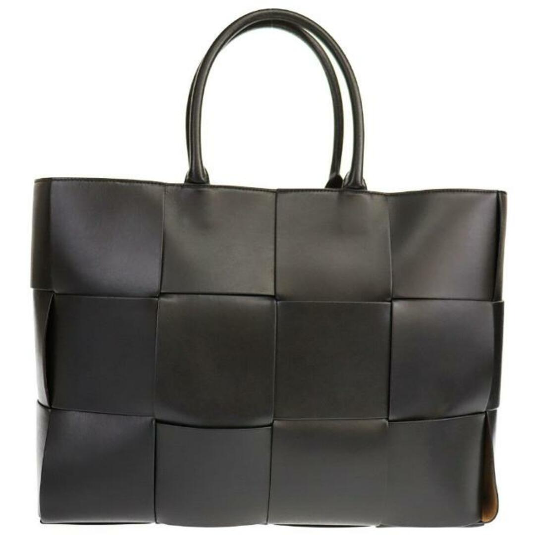 Bottega Veneta(ボッテガヴェネタ)のボッテガ ヴェネタ トートバッグ ザ アルコ ラージ 中古 608608 マキシイントレチャート ブラック レザー Bottega Veneta 【中古】 | シンプル 手提げ ユニセックス ビジネス バック ブランド 黒 ファッション Aランク メンズのバッグ(トートバッグ)の商品写真