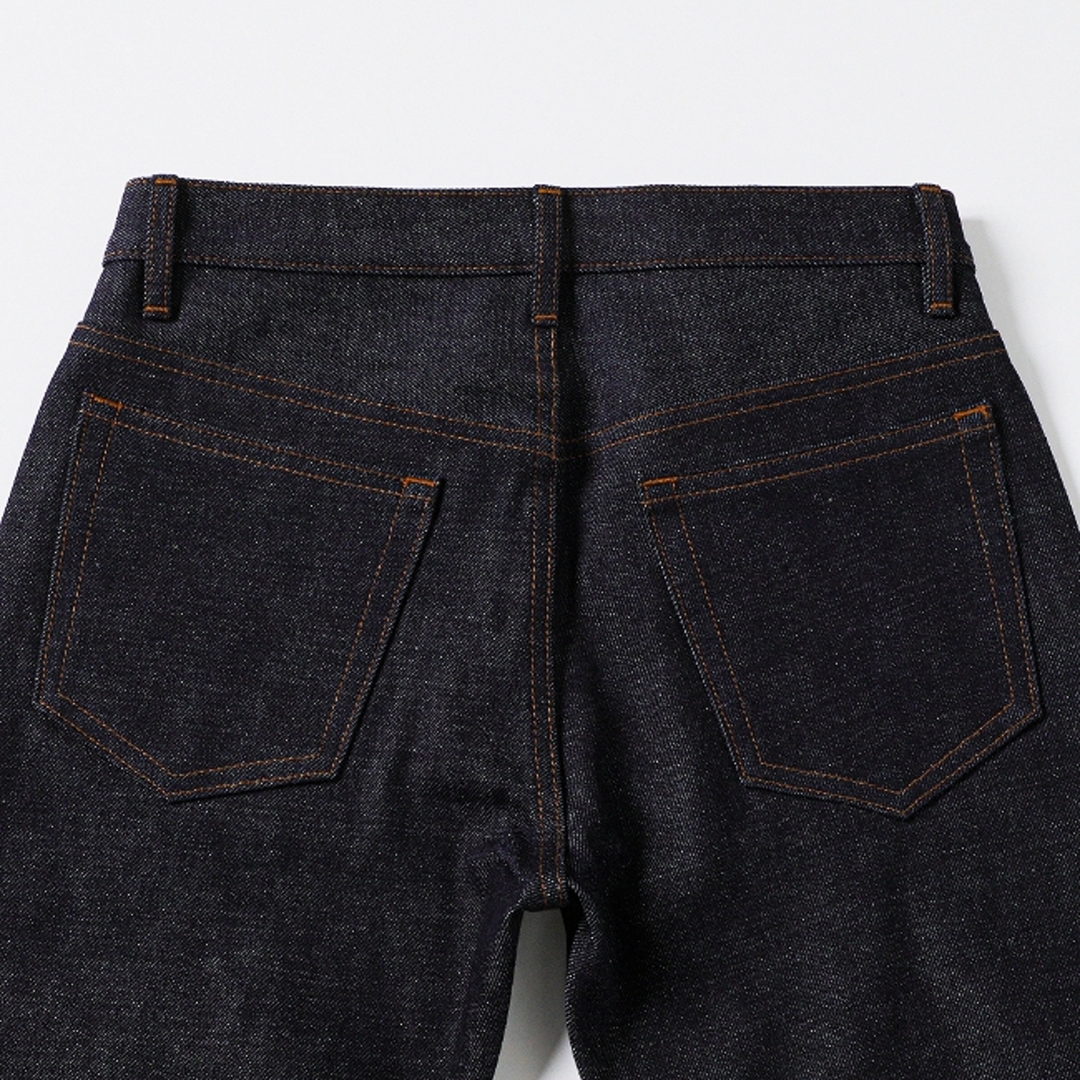 A.P.C(アーペーセー)のアーペーセー/A.P.C. パンツ アパレル メンズ NEW STANDARD/ニュースタンダード デニムパンツ INDIGO M09001-CODBS-IAI _0410ff メンズのパンツ(デニム/ジーンズ)の商品写真