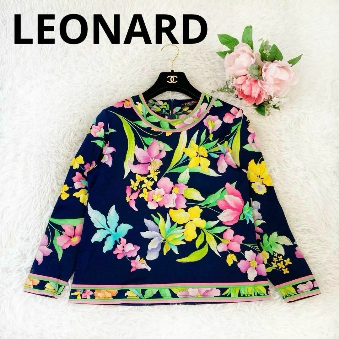 LEONARD(レオナール)のLEONARDレオナール カットソー 長袖 コットン フラワートリム ネイビー レディースのトップス(カットソー(長袖/七分))の商品写真