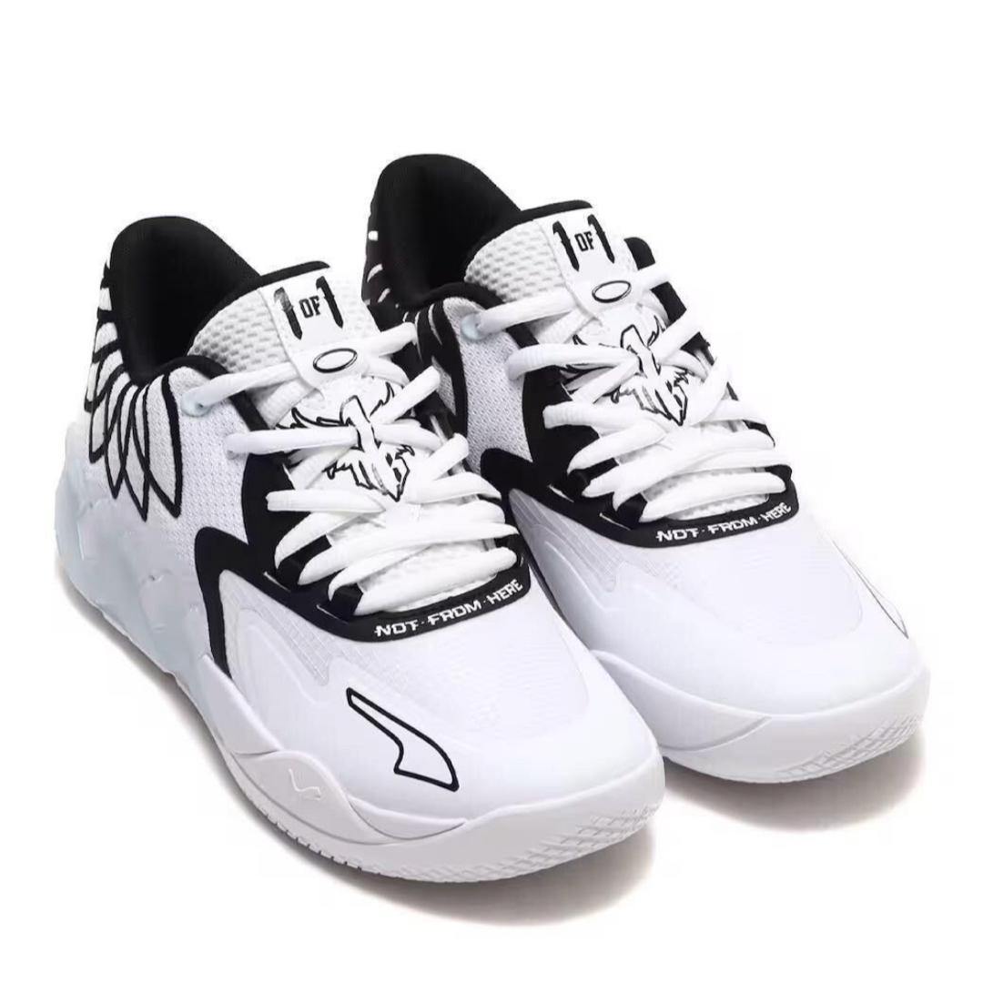 PUMA(プーマ)のPUMA MB.01 LO White Black 28.5cm プーマ mb1 メンズの靴/シューズ(スニーカー)の商品写真