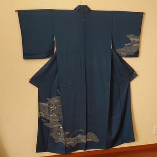 《訪問着》青色 刺繍紋付き 衿に汚れあり(着物)