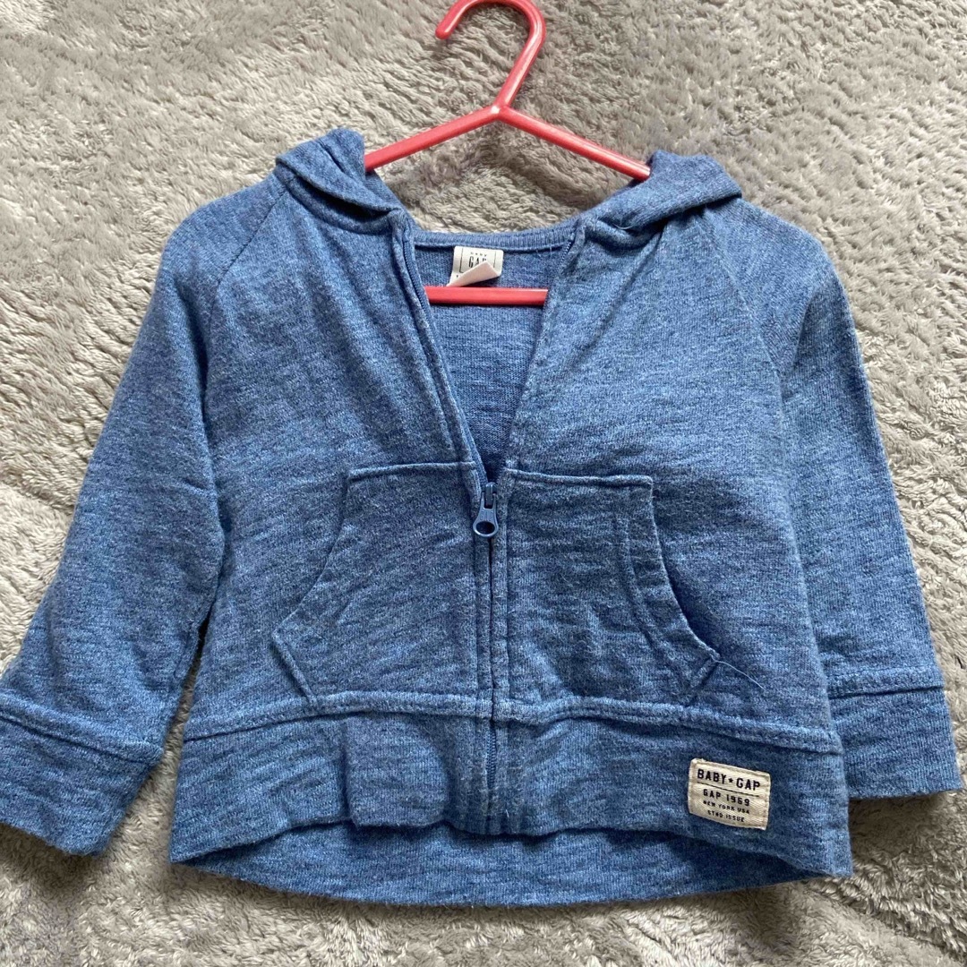 babyGAP(ベビーギャップ)のベビーギャップ パーカー キッズ/ベビー/マタニティのベビー服(~85cm)(シャツ/カットソー)の商品写真