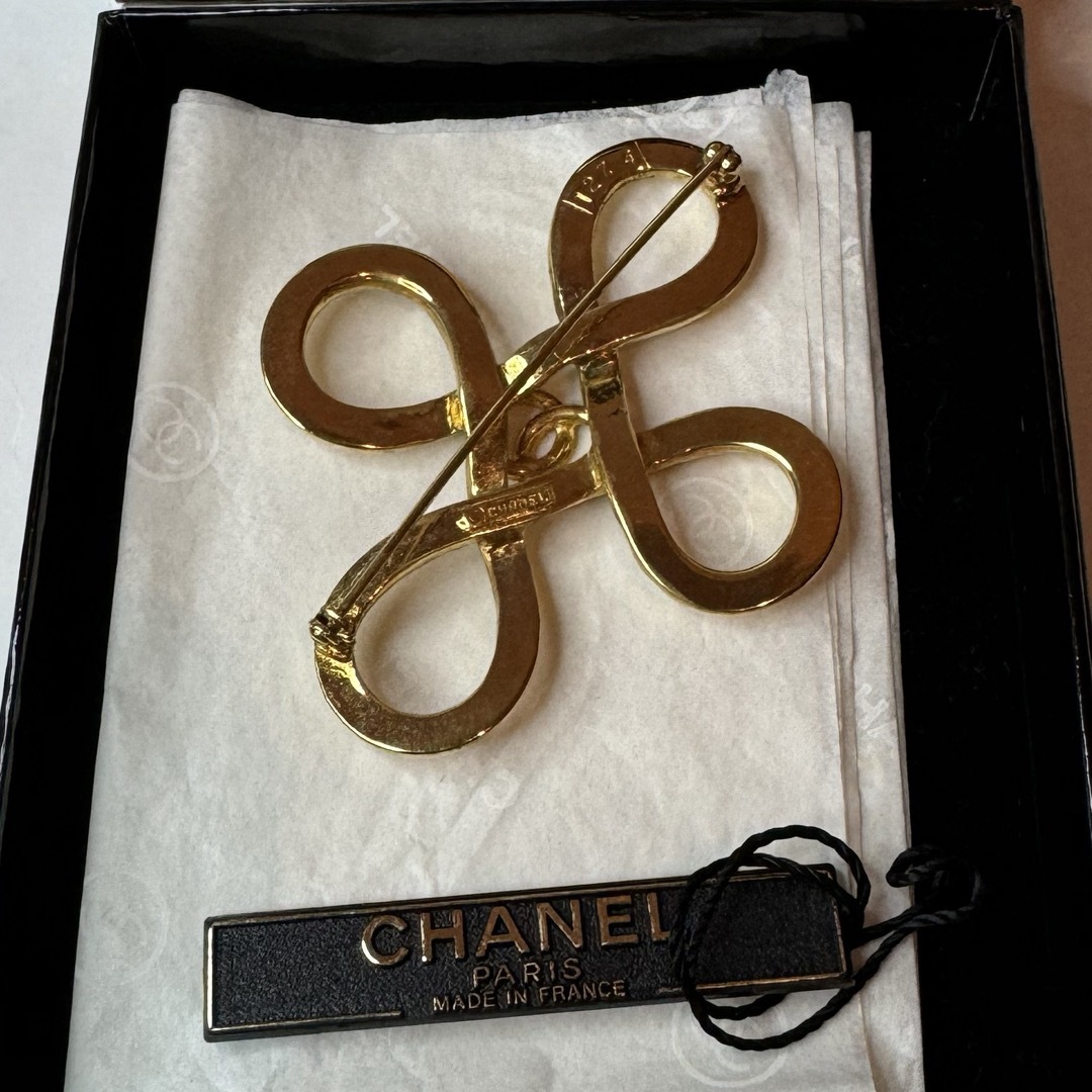 CHANEL(シャネル)のシャネル ブローチ CHANEL アンティーク  レディースのアクセサリー(ブローチ/コサージュ)の商品写真