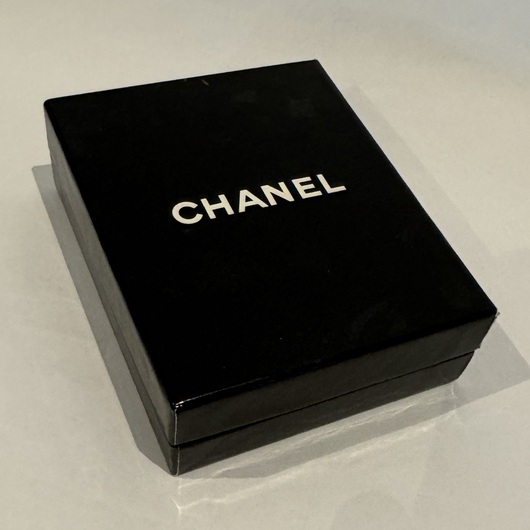 CHANEL(シャネル)のシャネル ブローチ CHANEL アンティーク  レディースのアクセサリー(ブローチ/コサージュ)の商品写真