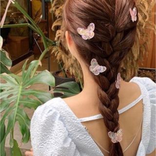 蝶 ヘアクリップ バタフライ ヘアアクセ クリア ピンク クリップ ヘアピン(ヘアピン)