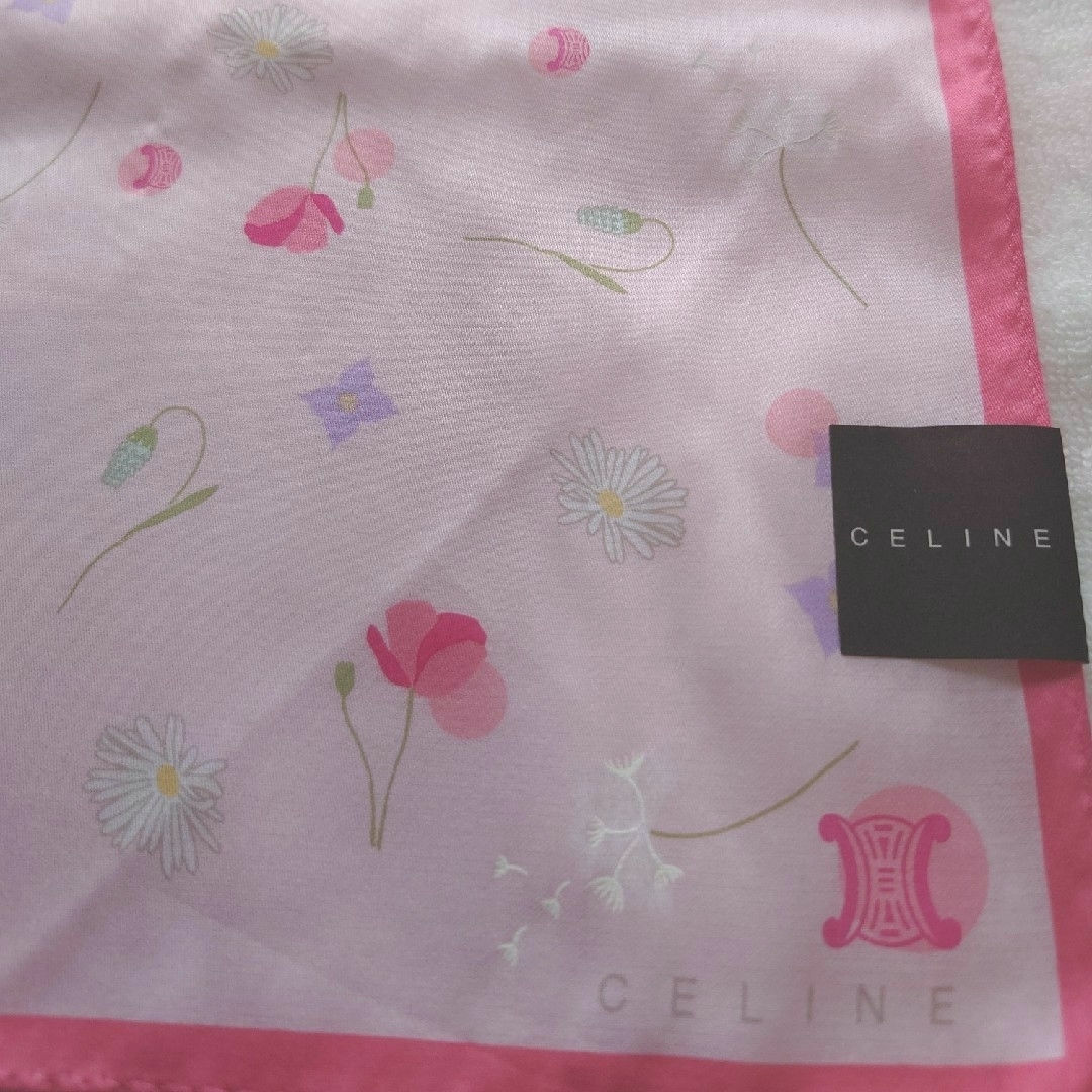 celine(セリーヌ)のCELINE　セリーヌ　ハンカチ　③ レディースのファッション小物(ハンカチ)の商品写真