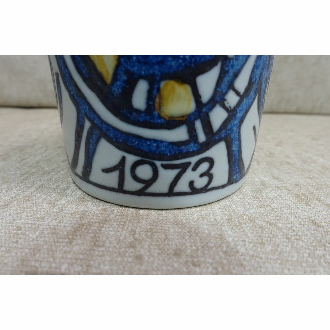 ROYAL COPENHAGEN(ロイヤルコペンハーゲン)の１９７３年 ロイヤルコペンハーゲン マグカップ Small サイズ エンタメ/ホビーの美術品/アンティーク(陶芸)の商品写真