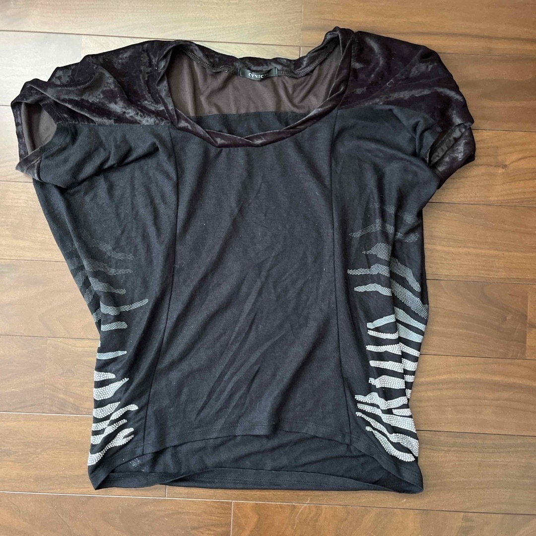 シニカル　Tシャツ レディースのトップス(Tシャツ(半袖/袖なし))の商品写真